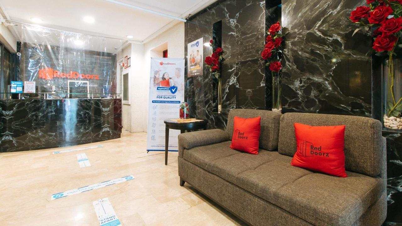 Reddoorz Premium Near Greenbelt Makati - Vaccinated Staff Макати Экстерьер фото