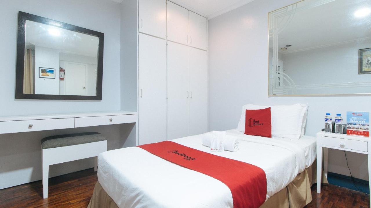 Reddoorz Premium Near Greenbelt Makati - Vaccinated Staff Макати Экстерьер фото