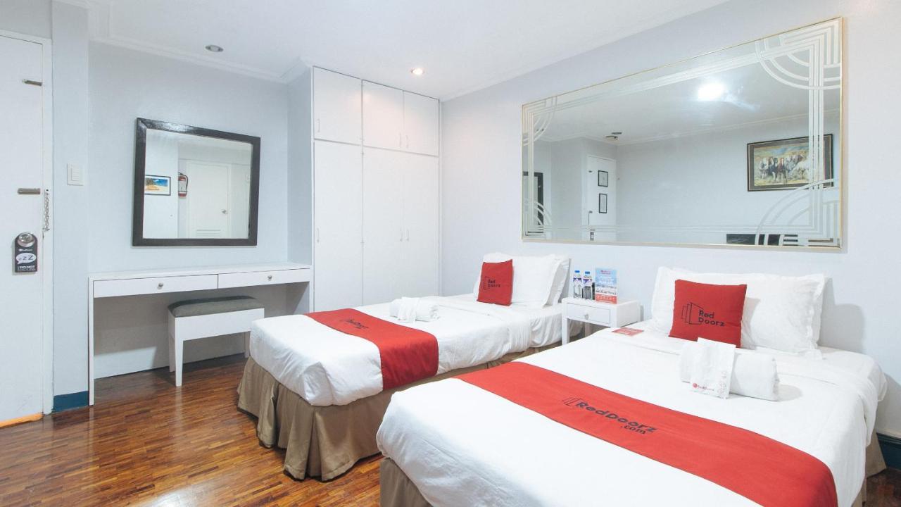 Reddoorz Premium Near Greenbelt Makati - Vaccinated Staff Макати Экстерьер фото
